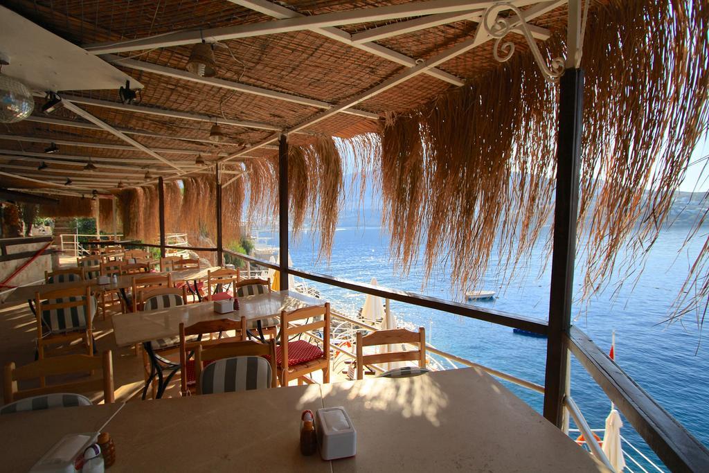 Caretta Hotel Kalkan Exterior foto