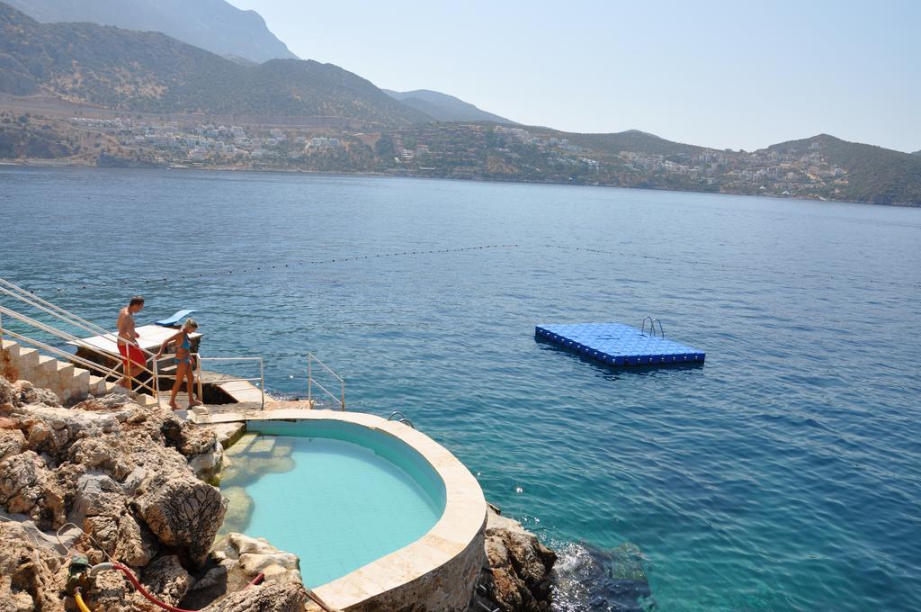 Caretta Hotel Kalkan Exterior foto