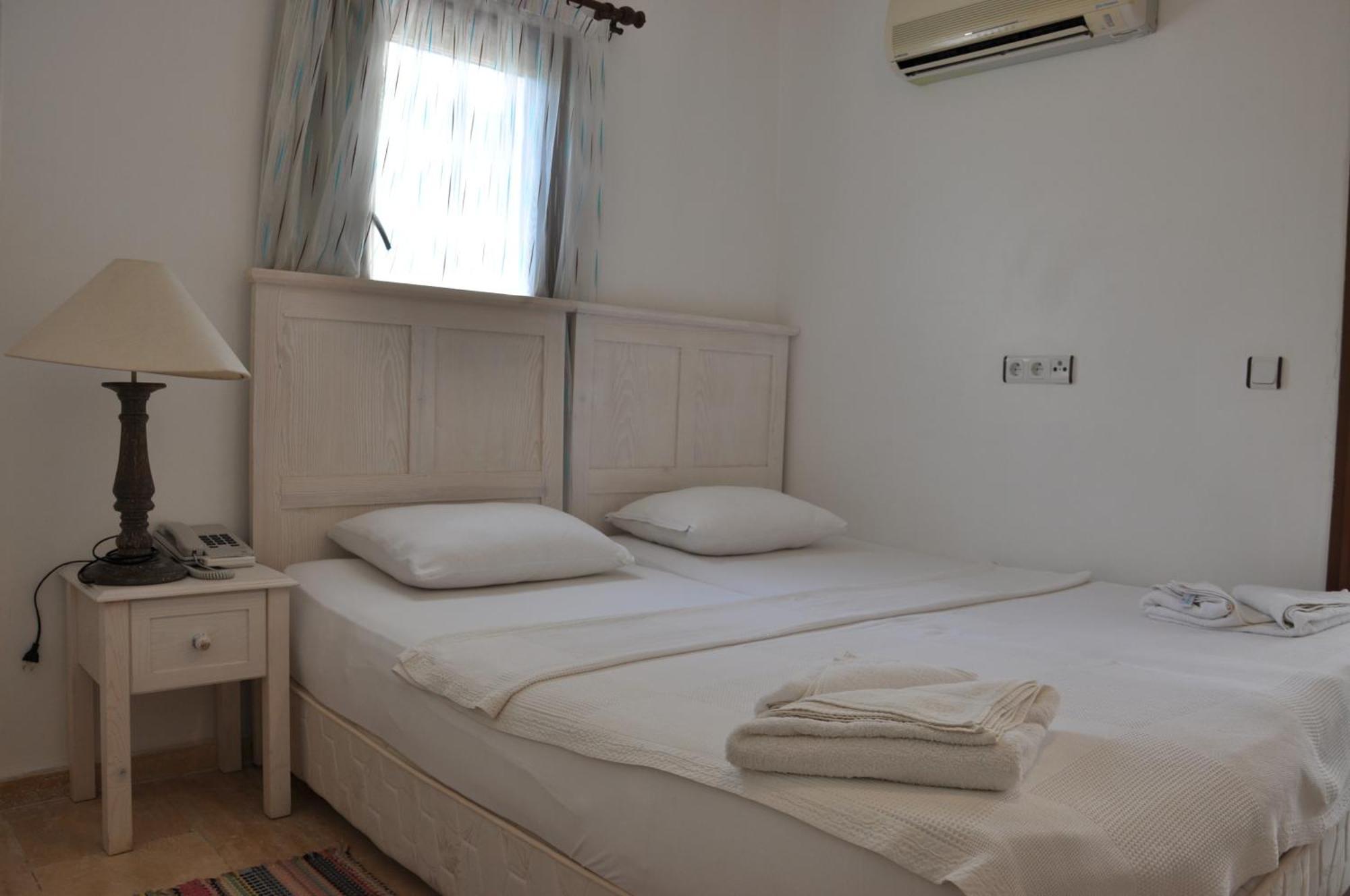Caretta Hotel Kalkan Cameră foto