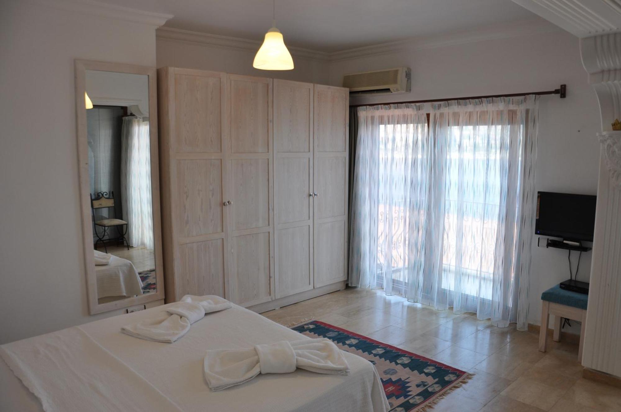 Caretta Hotel Kalkan Cameră foto