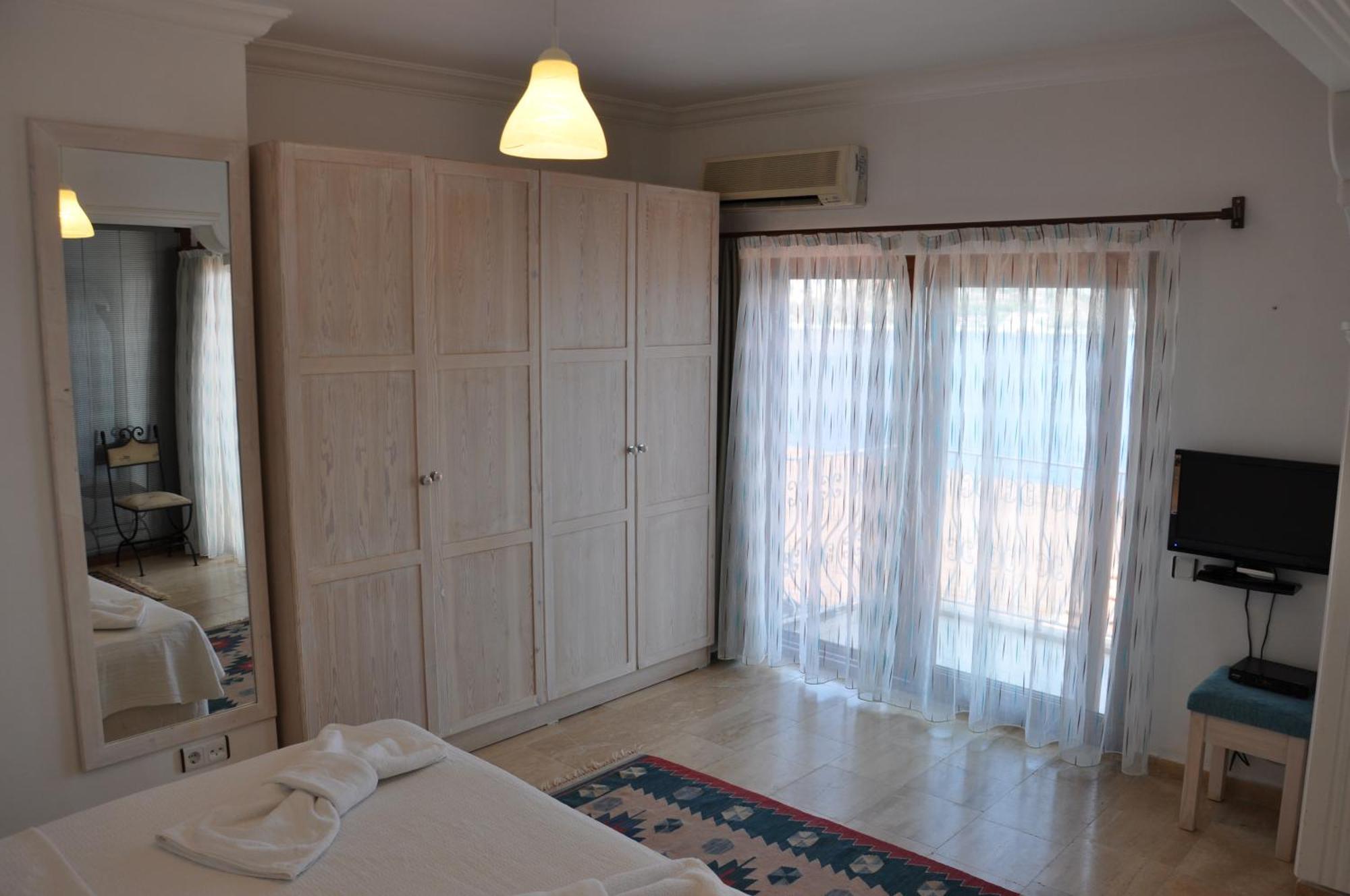 Caretta Hotel Kalkan Cameră foto
